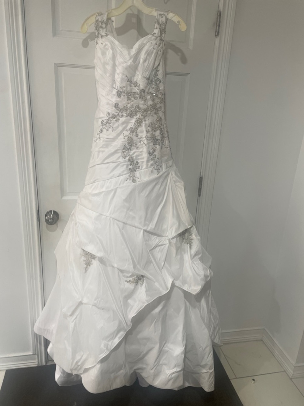 White Embellished A-Line Wedding Dress with Beaded Applique and veil